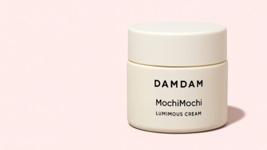 【話題沸騰】DAMDAM「もちもちルミナスクリーム」がSNSで大バズリ！実際どうなの？本音レビュー！